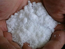 海水から作られた自然塩